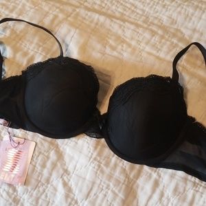 Fenty bra